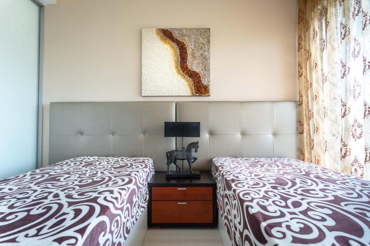 Cavalo Preto, Beach Resort Quarteira Kültér fotó